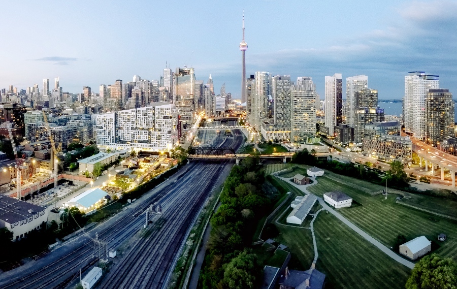 The Toronto Bidding War of 2023: A Real Estate Frenzy Unveiled